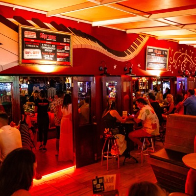 Sopranos Piano Bar